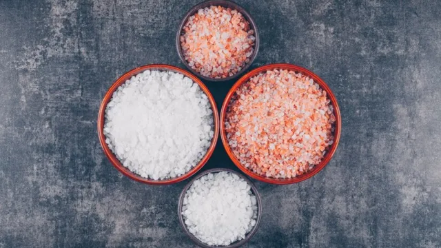 black-salt-vs-white-salt-which-is-better-for-digestion-blood-pressure-control-and-overall-health